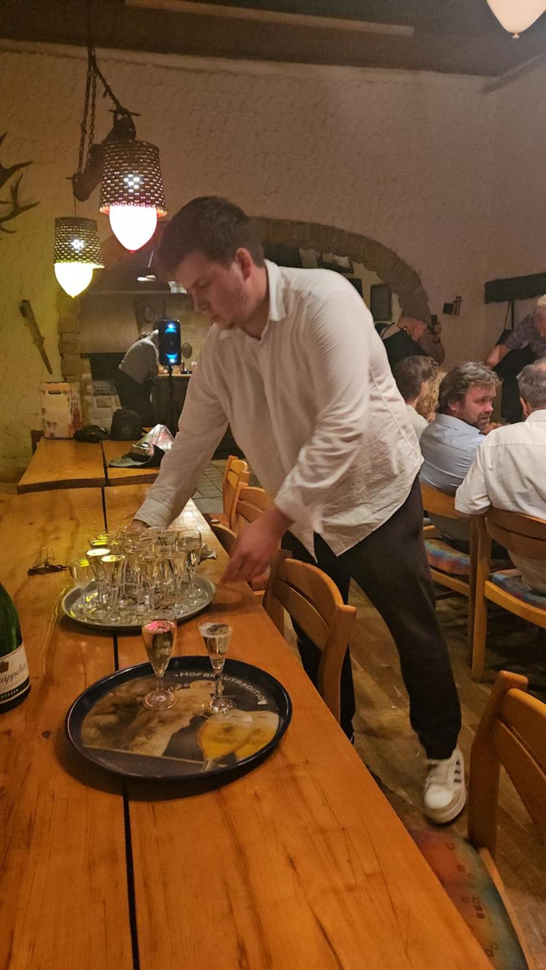 Hotel Zur Schmiede Heiningen Buitenkant foto