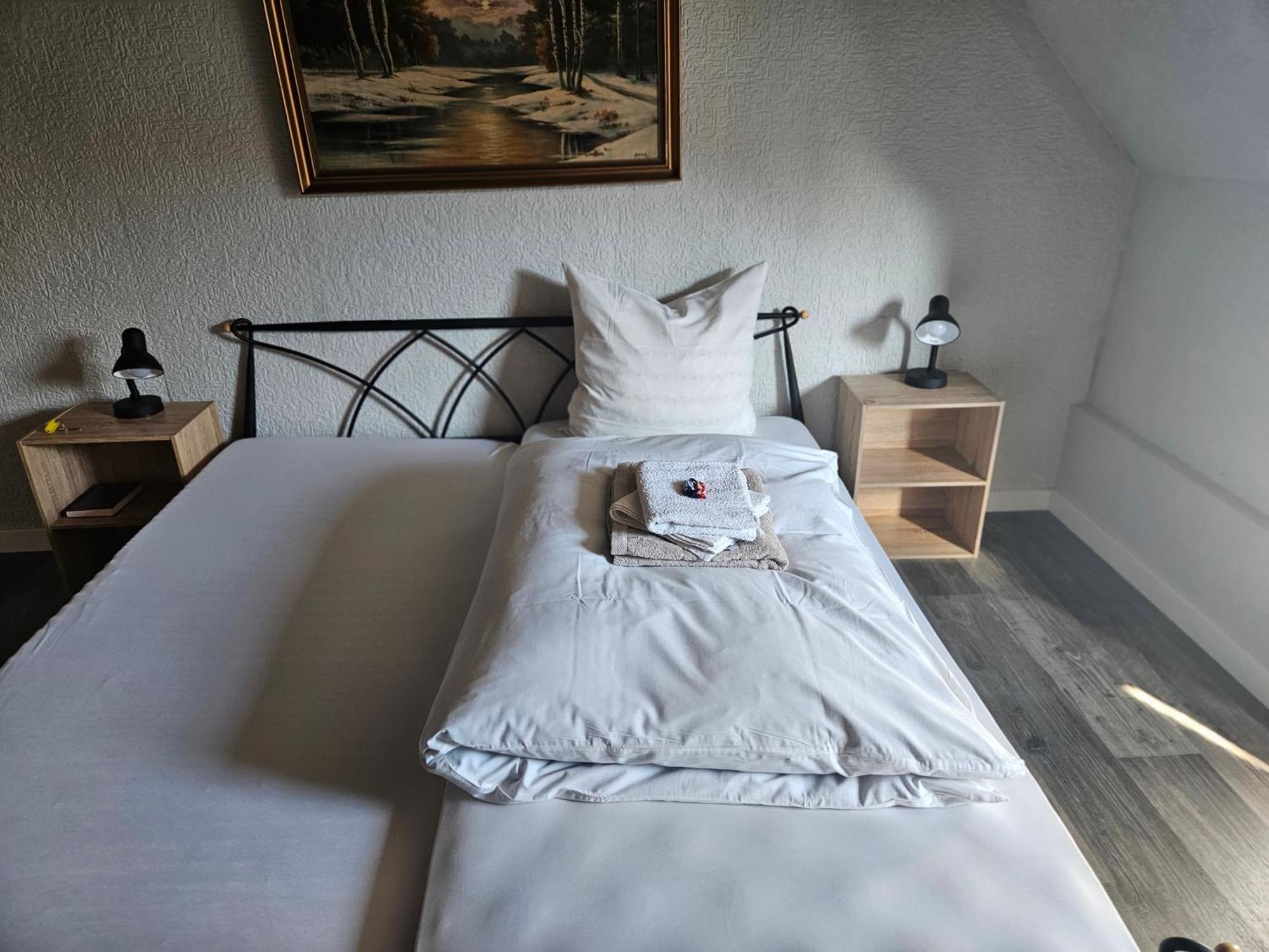 Hotel Zur Schmiede Heiningen Buitenkant foto