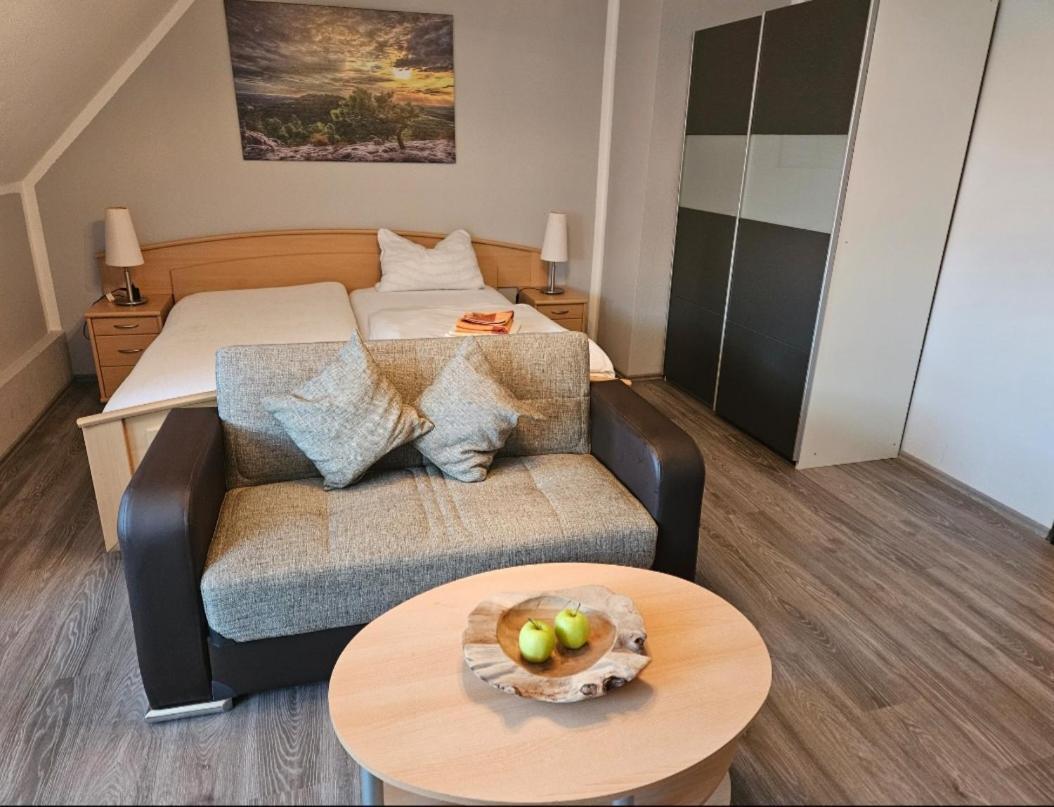 Hotel Zur Schmiede Heiningen Buitenkant foto